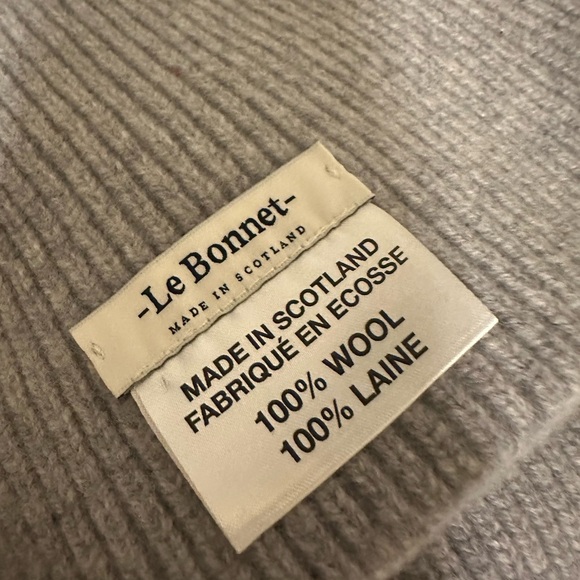 BNWOT Le bonnet 100% wool ribbed scarf - Picture 2 of 2
